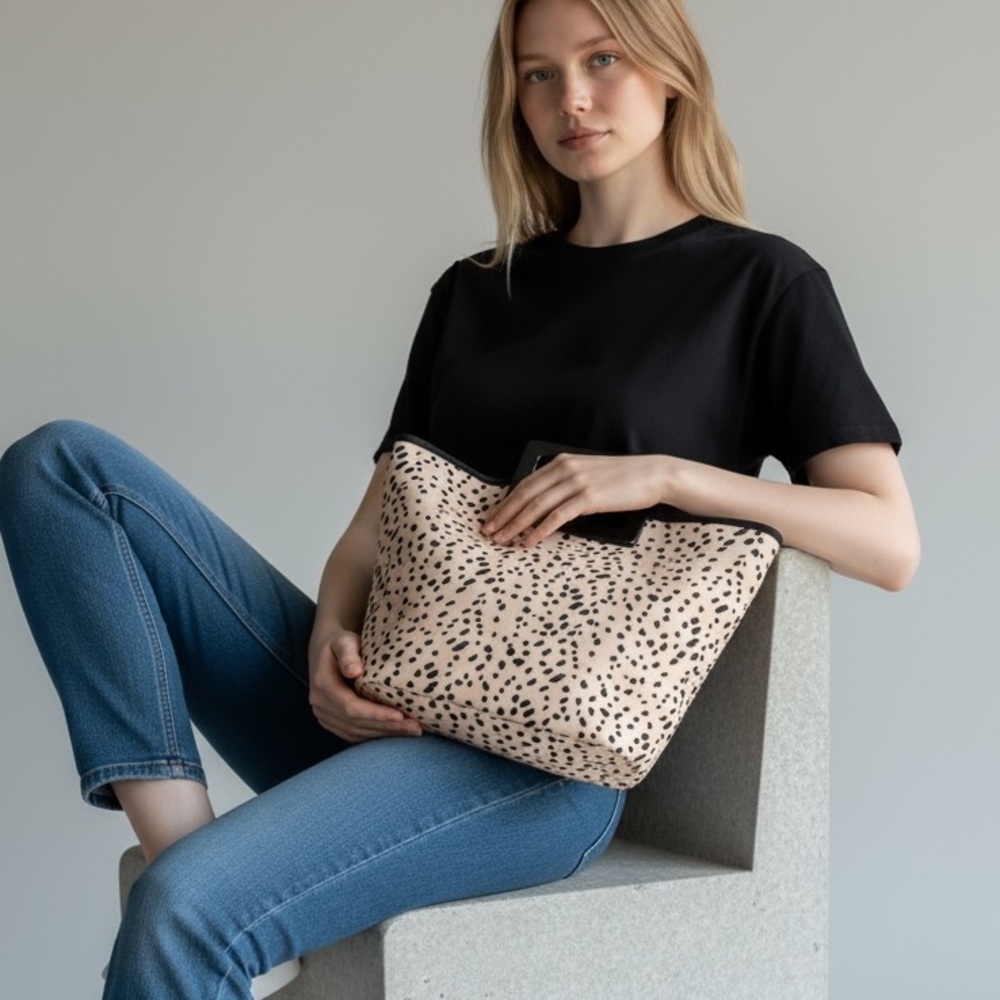 Bagging Rights Animal Print Neoprene Handbag - Picture 3 of 12